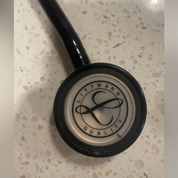 Welch Allyn Blood Pressure Cuff Set w/ Stethoscope & bandage scissors - Picture 6 of 14